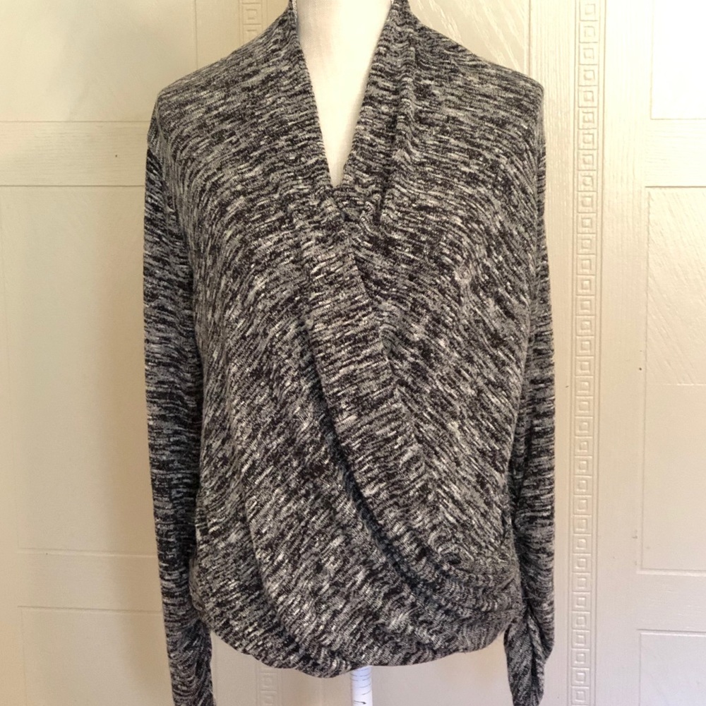 Max Studio Faux Wrap Knit Sweater Gray Marled Surplice V Neck XS